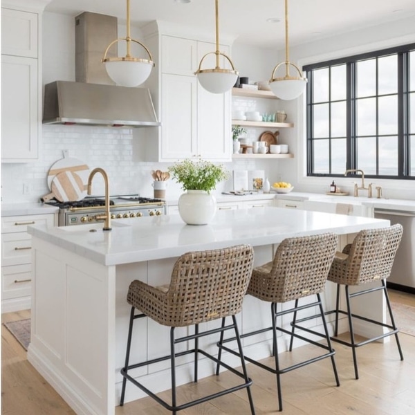 Professionally cleaned kitchen results with deep cleaning services